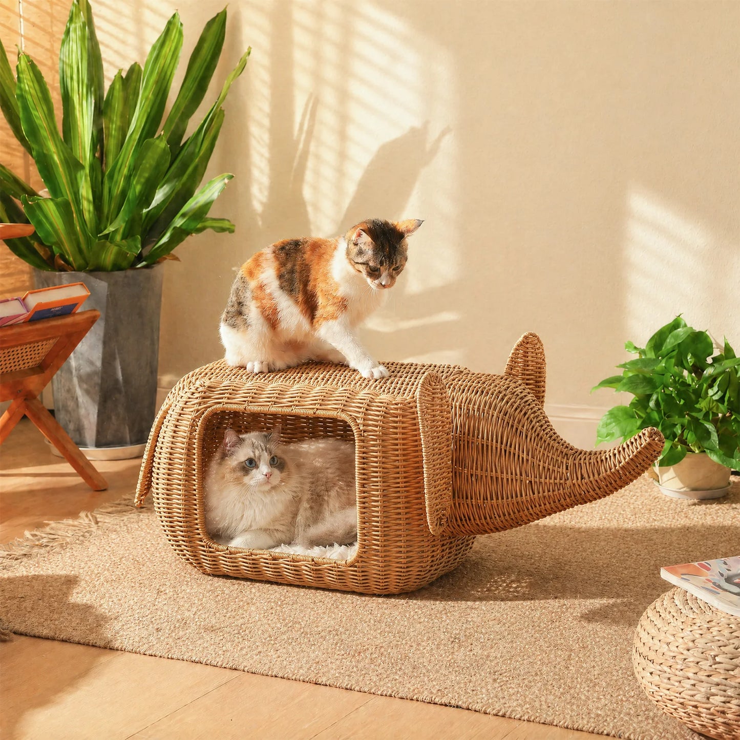 PEQULTI Handmade Elephant Rattan Cat Condo Bed Plush Hideaway